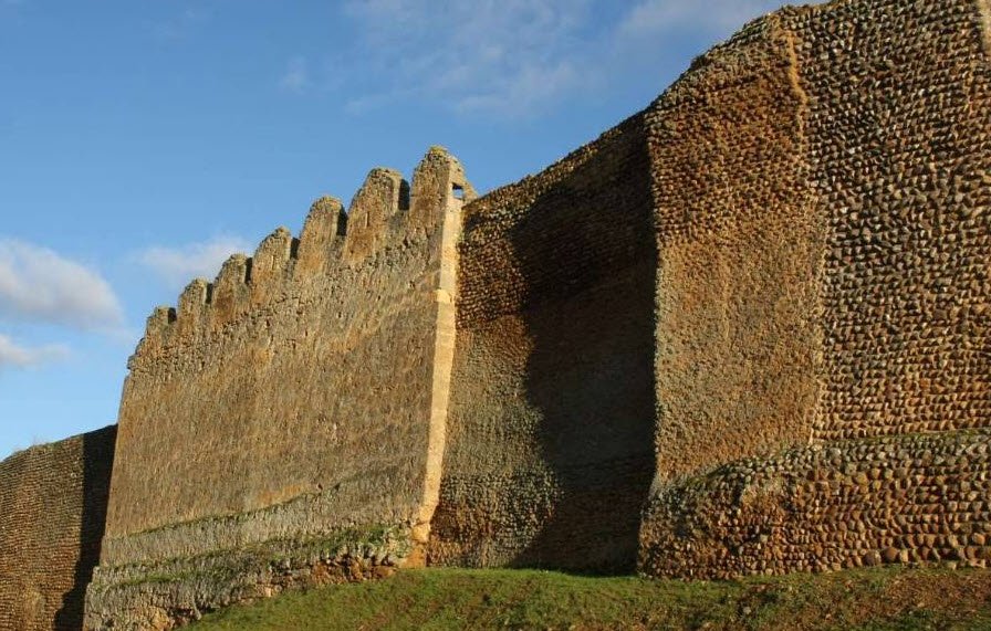 Muralla Medieval, Spain